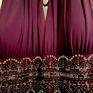 Evening gown in a beautiful Plum/Burgundy color!